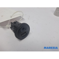 Peugeot - 208 - Connexion USB