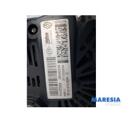 Renault - Grand Scenic - Dynamo