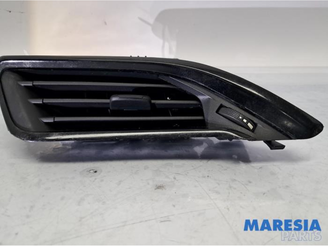 Peugeot - 208 - Dashboard vent