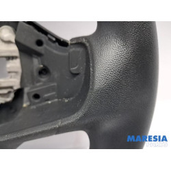 Peugeot - 208 - Volant