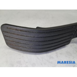 Peugeot - 208 - Gaspedaal