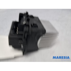 Peugeot - 208 - Kachel Weerstand