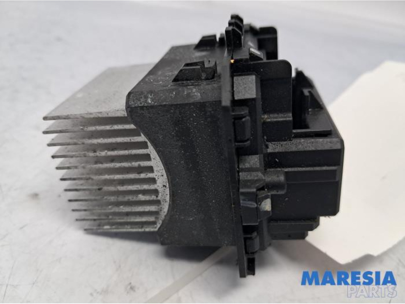 Peugeot - 208 - Kachel Weerstand