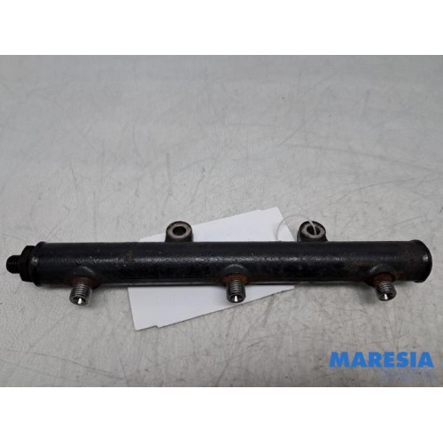 Citroen - C6 - Fuel injector nozzle