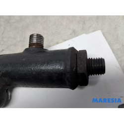 Citroen - C6 - Fuel injector nozzle