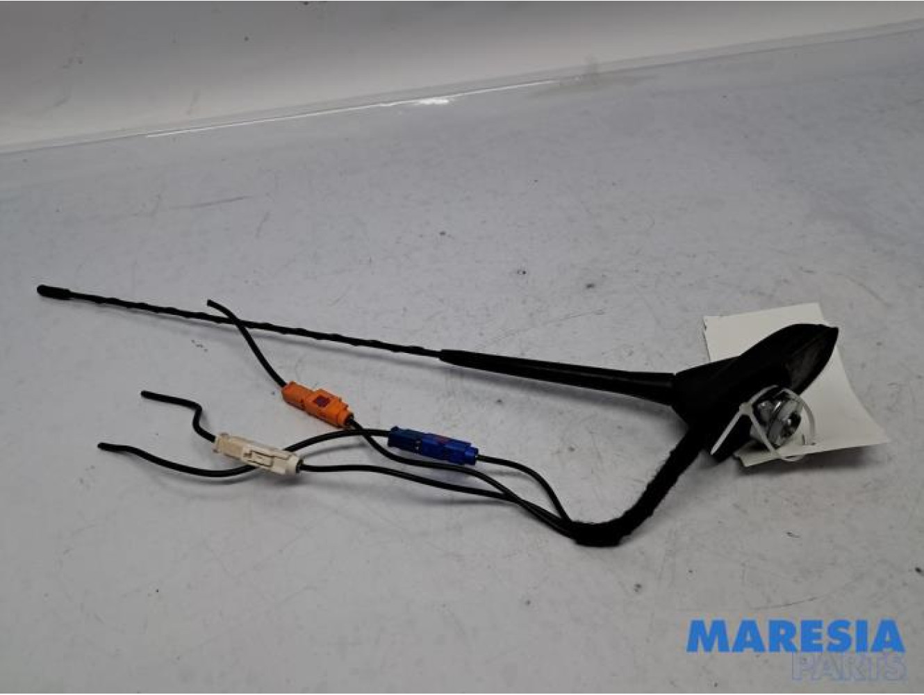 Peugeot - 208 - Antenne