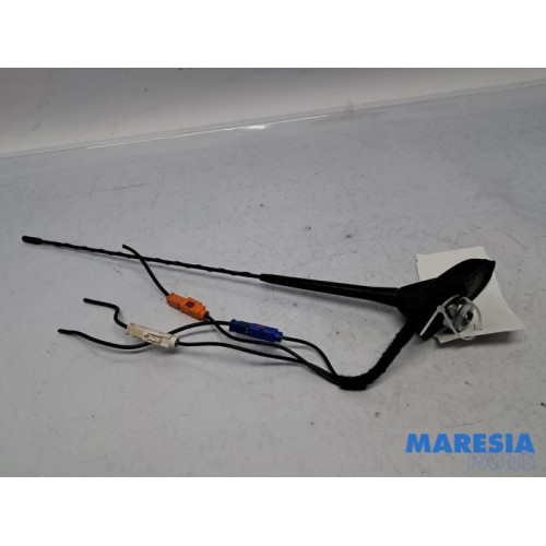 Peugeot - 208 - Antenne