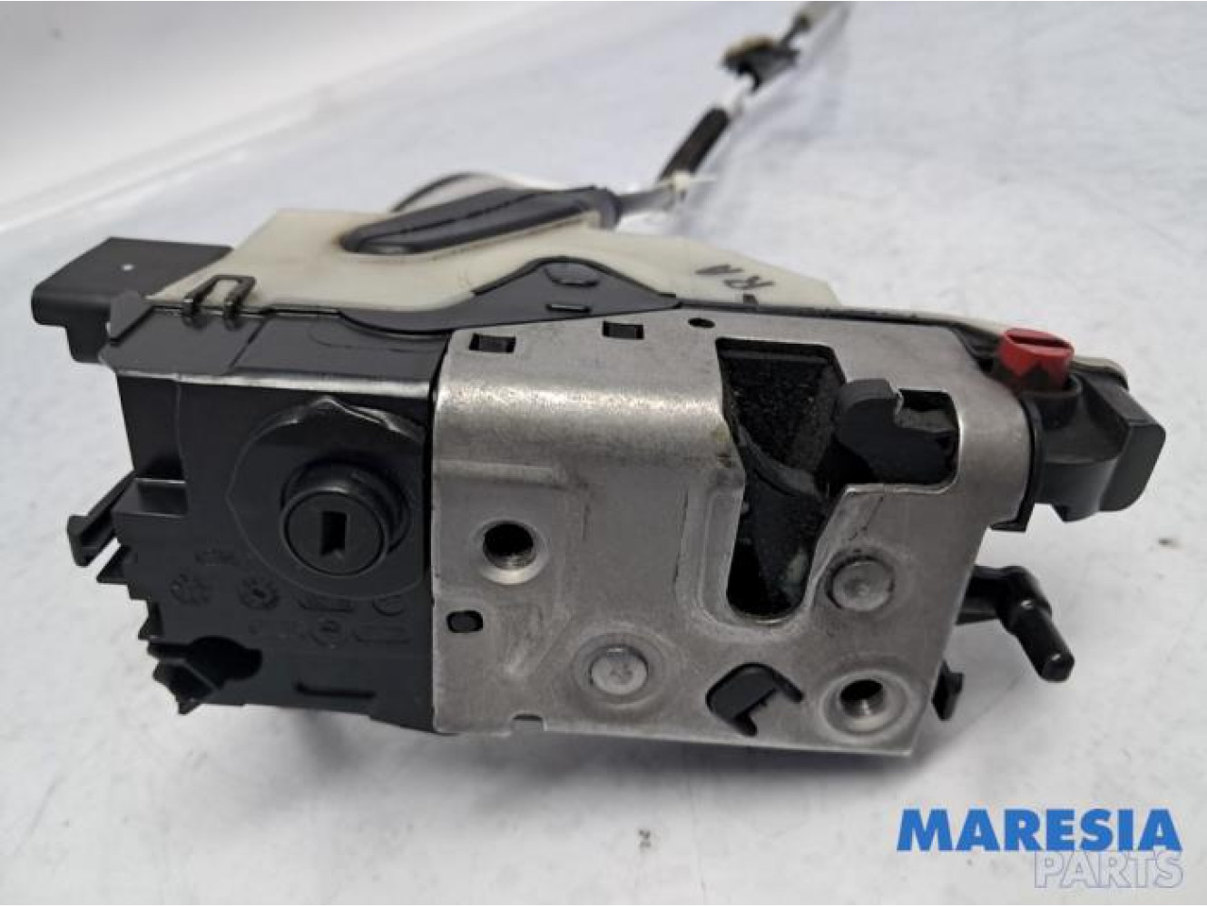 Peugeot - 208 - Serrure portière mécanique 4portes arrière droite