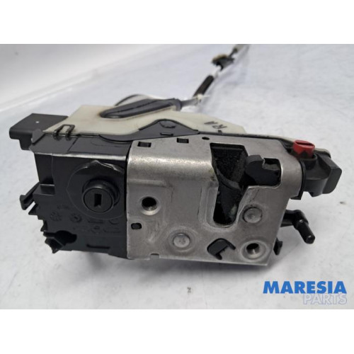 Peugeot - 208 - Serrure portière mécanique 4portes arrière droite