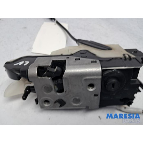 Peugeot - 208 - Door lock mechanism 4-door, front left