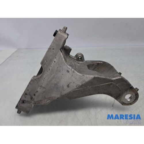 Citroen - C6 - Gearbox mount