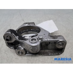 Citroen - C6 - Engine mount