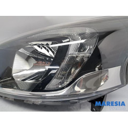 Opel - Vivaro - Scheinwerfer links