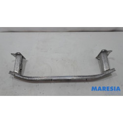 Renault - Clio - Front bumper frame