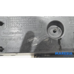 Renault - Clio - Lock plate