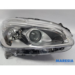 Peugeot - 208 - Koplamp rechts