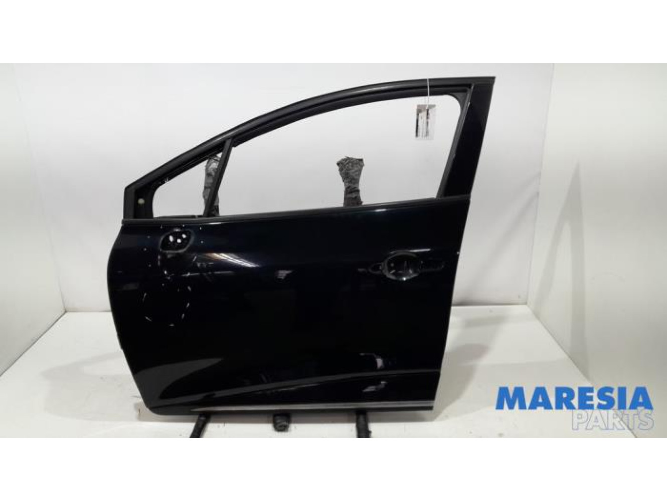 Renault - Clio - Door 4-door, front left