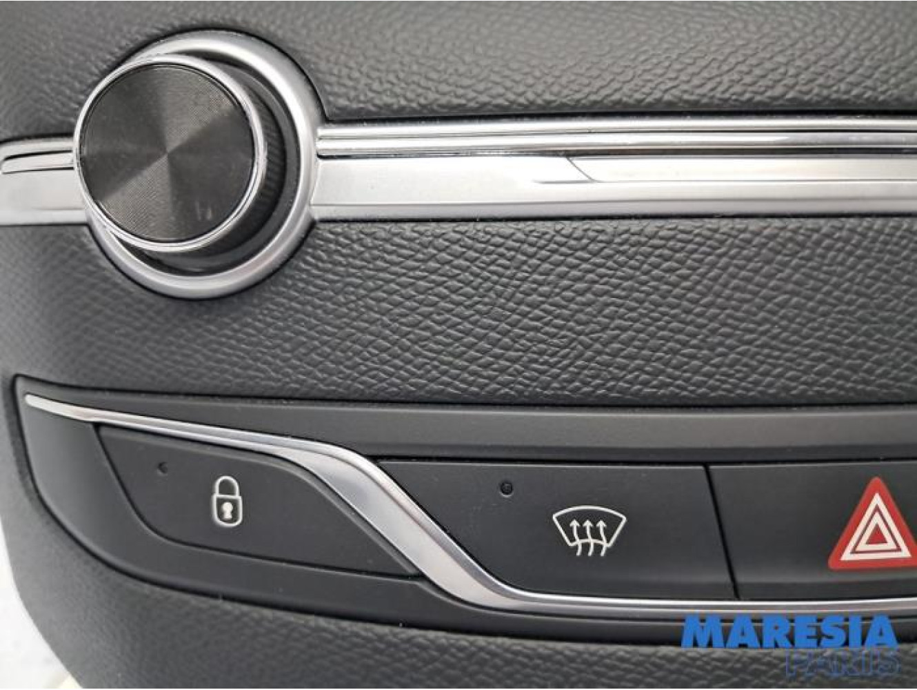 Peugeot - 308 - Radio control panel