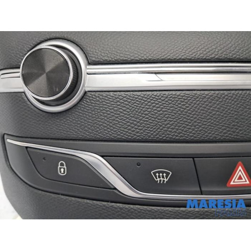 Peugeot - 308 - Radiobedienings paneel