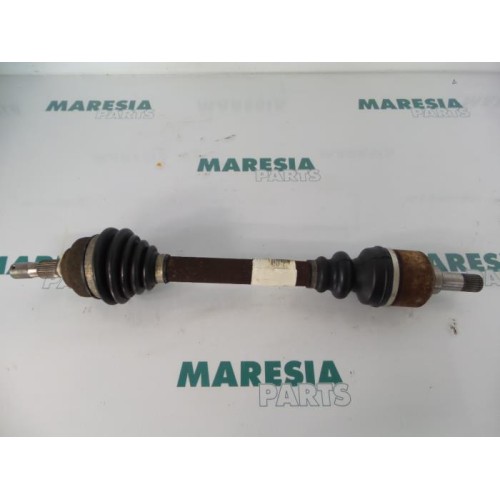 Citroen - C5 - Aandrijfas links-voor