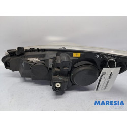 Peugeot - 307 - Koplamp rechts