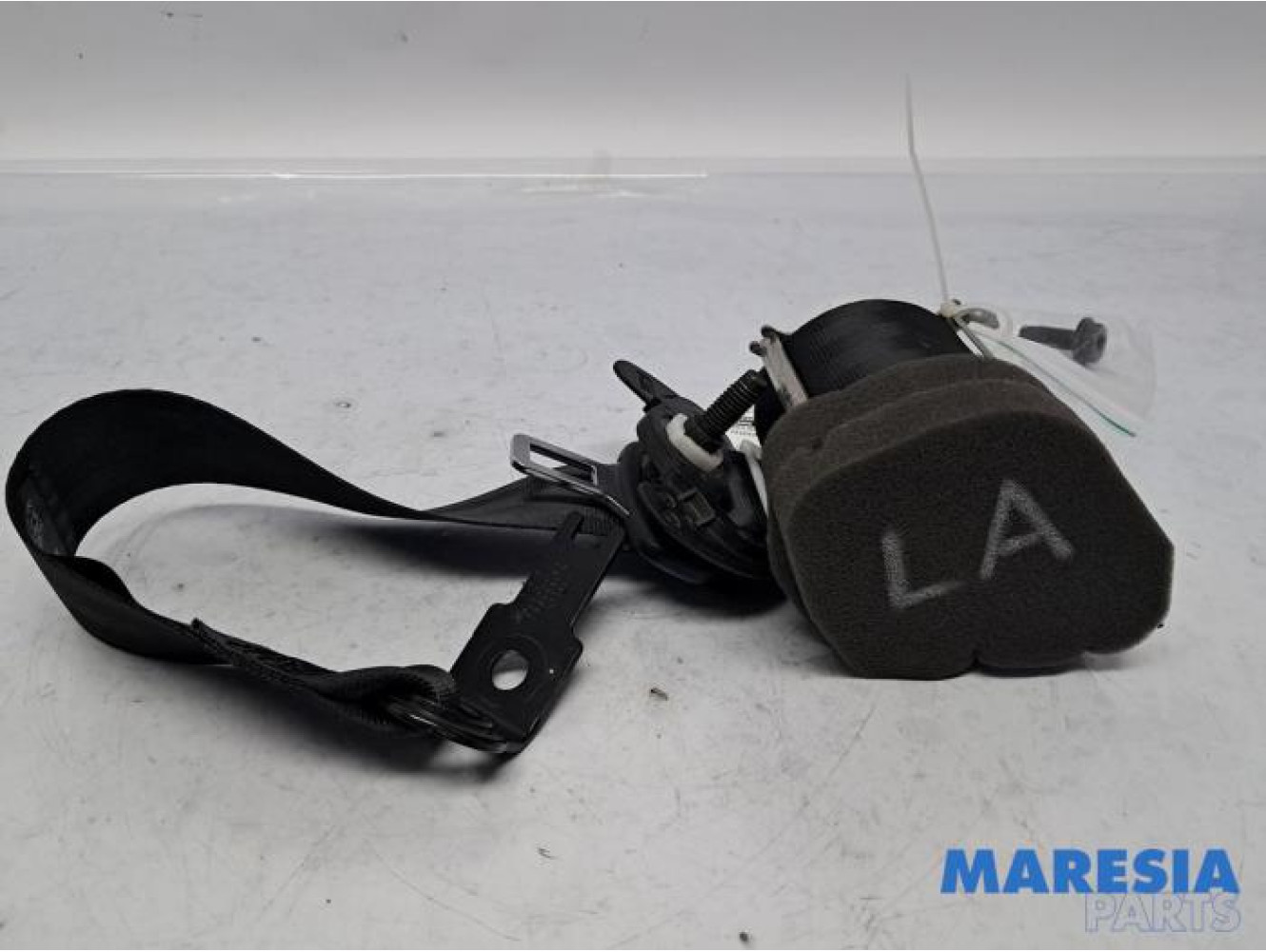Peugeot - 308 - Rear seatbelt, left