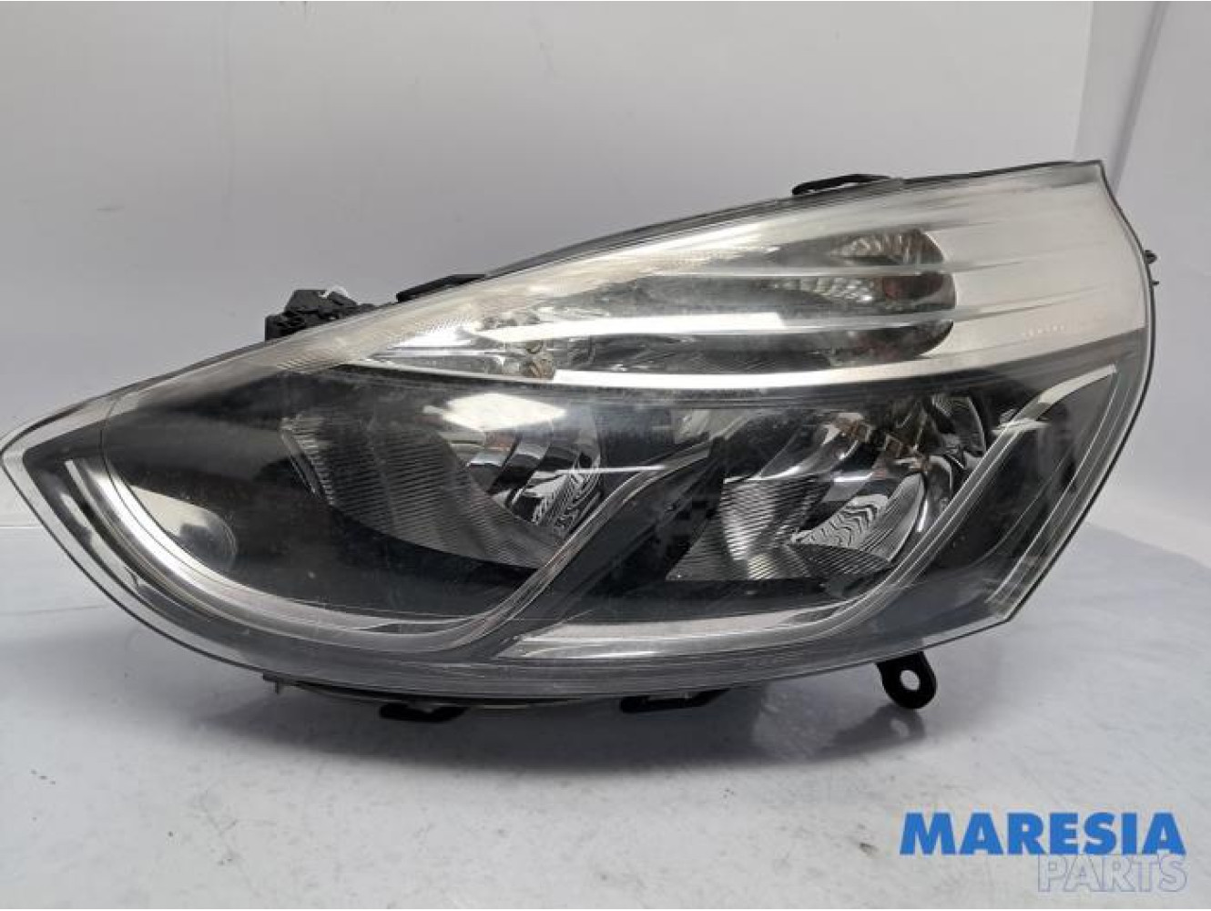 Renault - Clio - Koplamp links