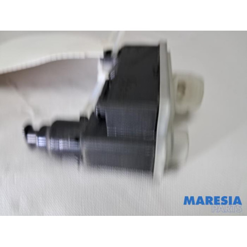 Peugeot - 308 - Tank flap lock motor