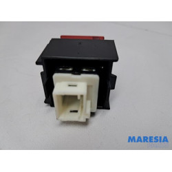 Peugeot - 308 - SOS button