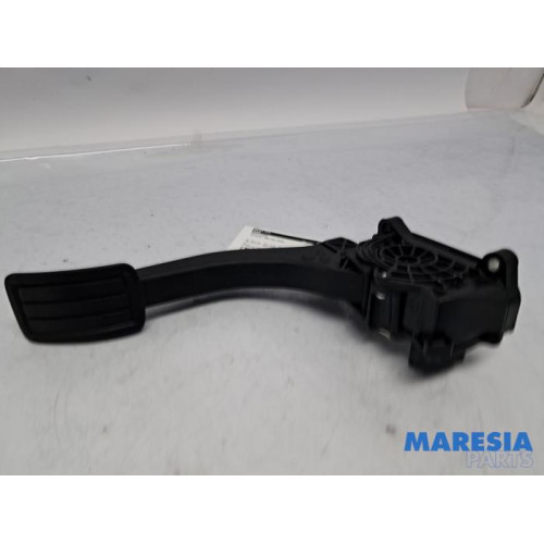 Peugeot - 308 - Gaspedaal