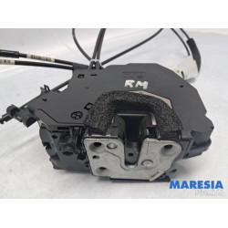 Renault - Trafic - Sliding door lock mechanism, right