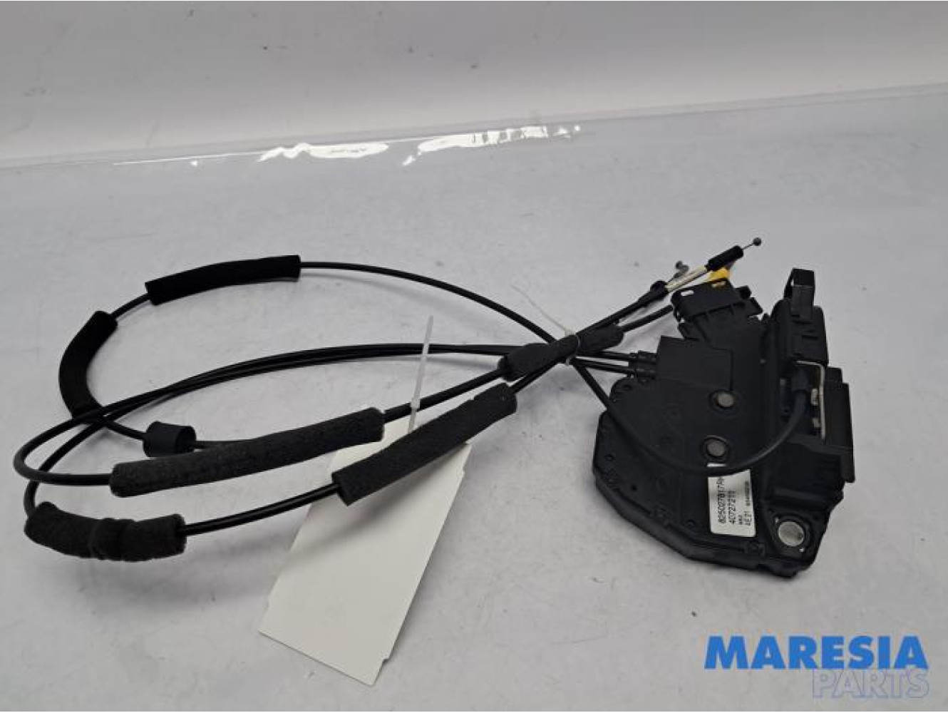 Renault - Trafic - Sliding door lock mechanism, right