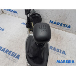 Peugeot - 208 - Levier de vitesse