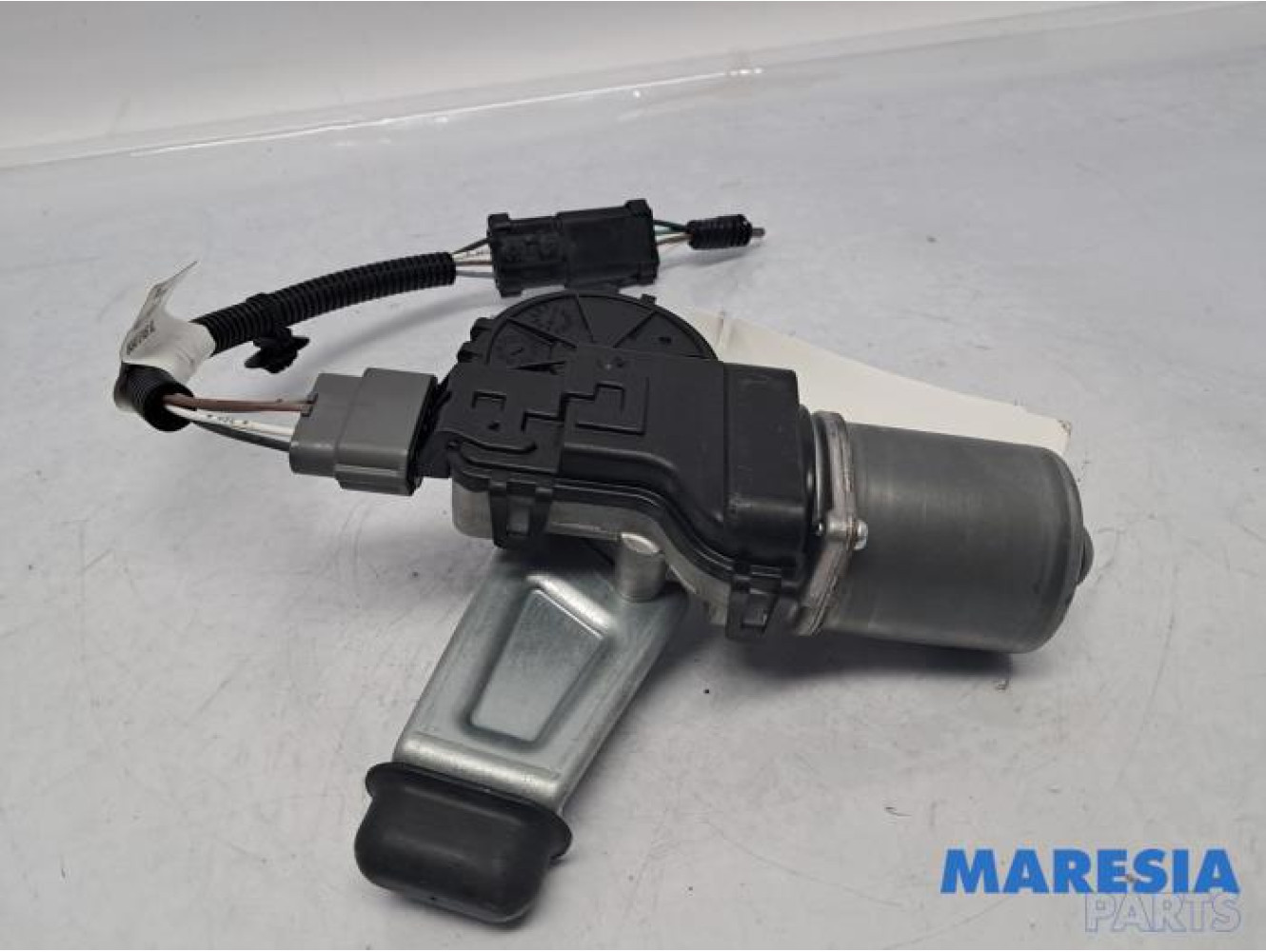 Renault - Trafic - Front wiper motor