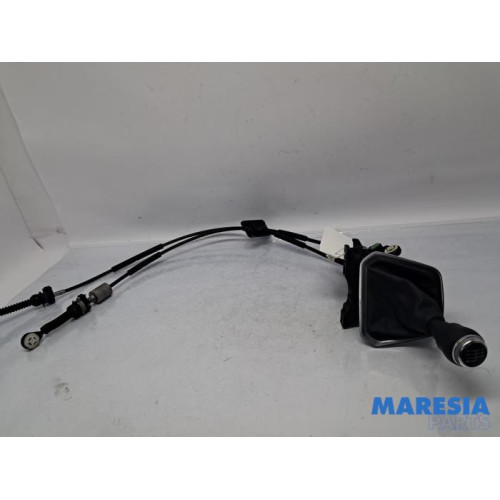 Renault - Trafic - Gear stick