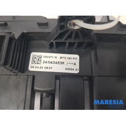 Renault - Trafic - Fuse box
