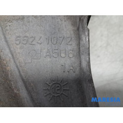 Fiat - Punto - Alternator lower bracket