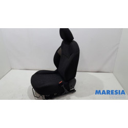Peugeot - 2008 - Stoel rechts