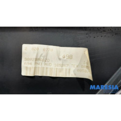 Peugeot - 2008 - Türverkleidung 4-türig rechts vorne