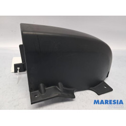 Renault - Trafic - C-style sealing cover left
