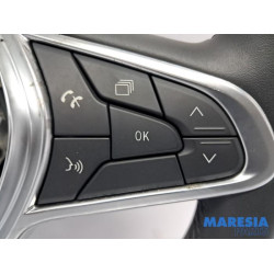 Renault - Trafic - Steering wheel