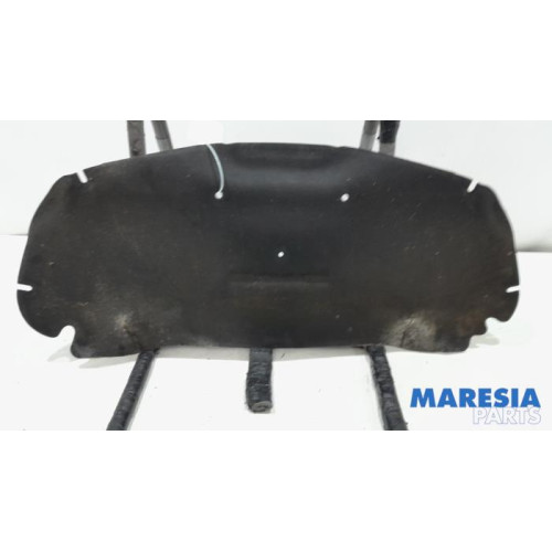 Peugeot - 2008 - Motorkap Bekleding