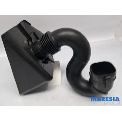 Renault - Trafic - Air intake hose
