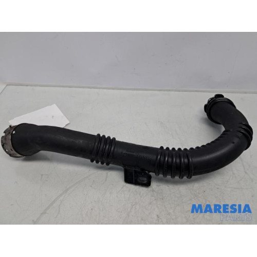 Renault - Trafic - Intercooler tube