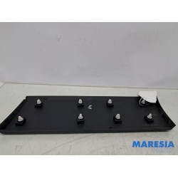 Renault - Trafic - Decorative strip