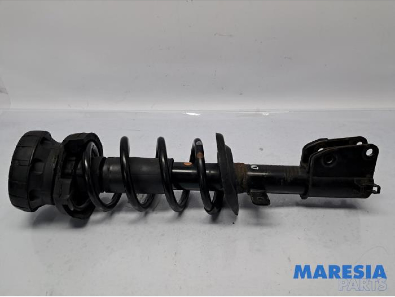 Renault - Trafic - Barre amortisseur avant gauche