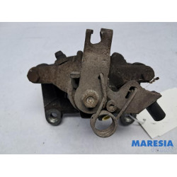 Renault - Trafic - Etrier de frein (pince) arrière droit