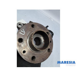 Renault - Trafic - Knuckle, front left