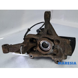 Renault - Trafic - Knuckle, front right