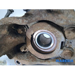 Renault - Trafic - Knuckle, front right